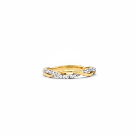 Diamond Pavé Intertwined Band